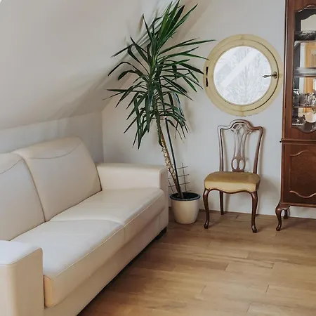 Mozinetova Hisa * Sentjost nad Horjulom