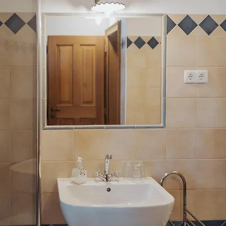 Mozinetova Hisa Sentjost nad Horjulom