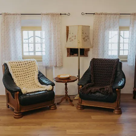 Mozinetova Hisa Apartment