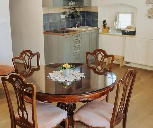 アパート Mozinetova Hisa *