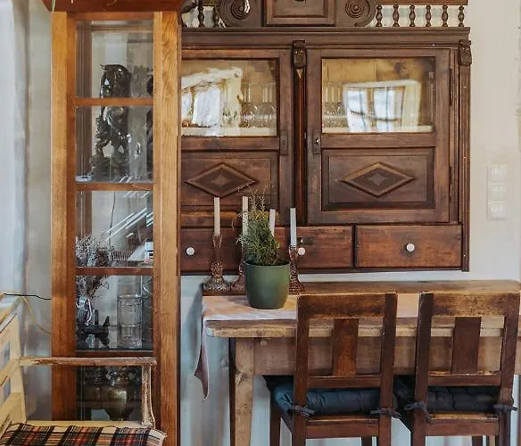 Mozinetova Hisa * Sentjost nad Horjulom