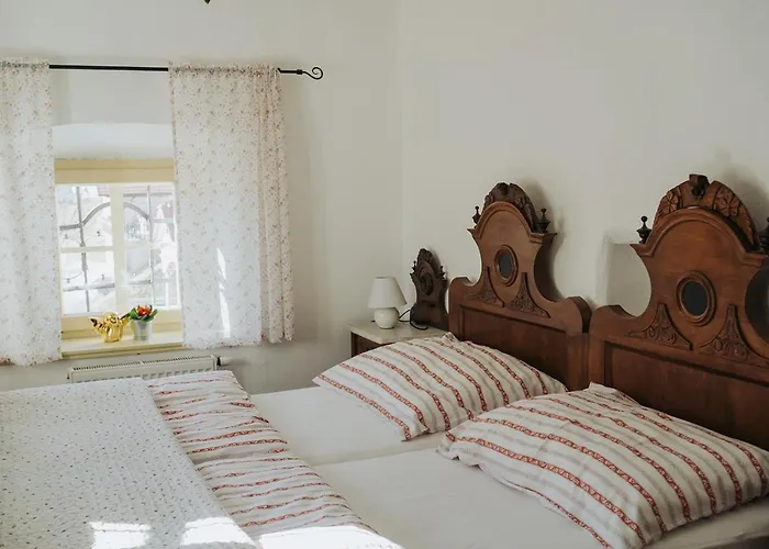 Mozinetova Hisa * Sentjost nad Horjulom