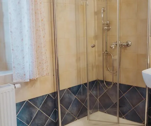 Mozinetova Hisa アパート *