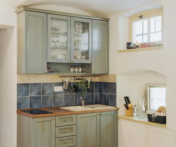 Mozinetova Hisa アパート *